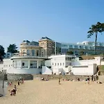 Maison De A 2 Pas De La Plage, Thalasso & Commerces Pornic